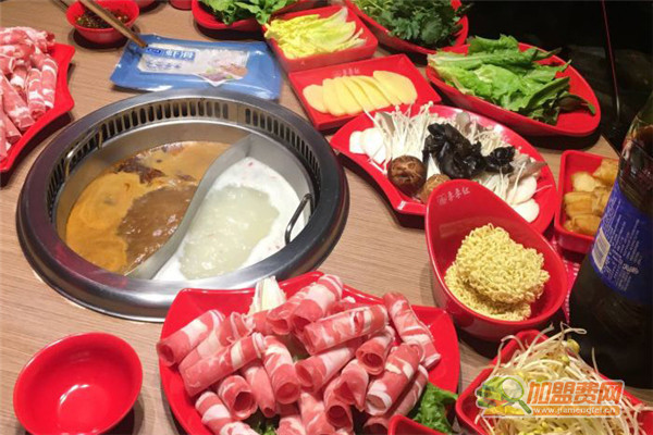 季季红火锅店加盟