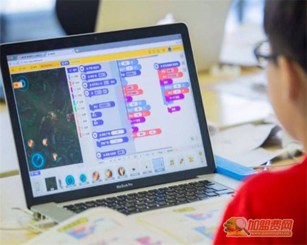 核桃星球少儿编程加盟