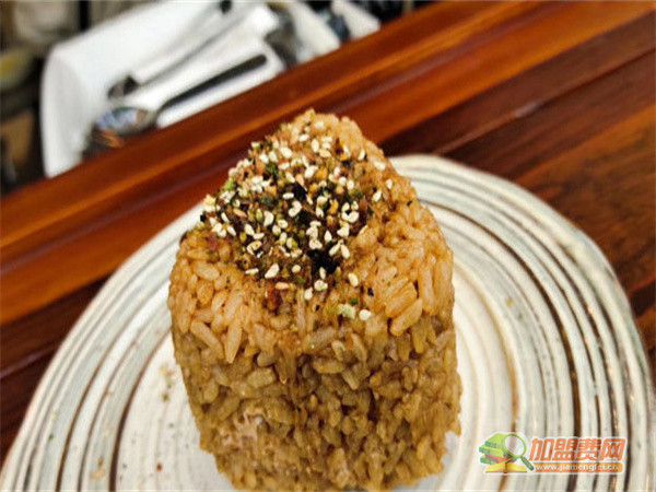 陈满满饭团加盟