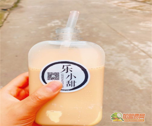 乐小甜中式茶饮加盟