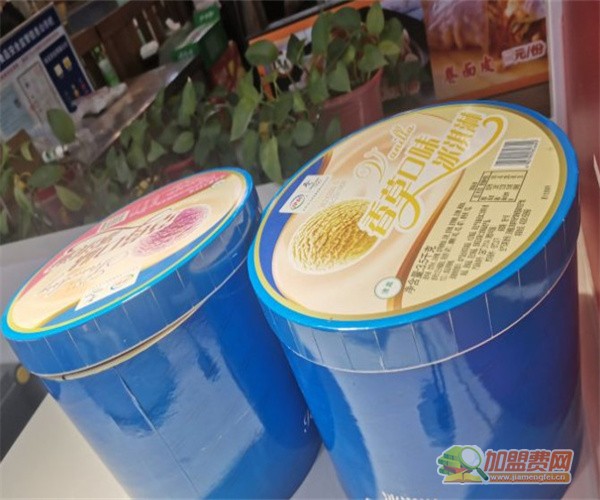 星巧记冰淇淋鸡蛋仔加盟