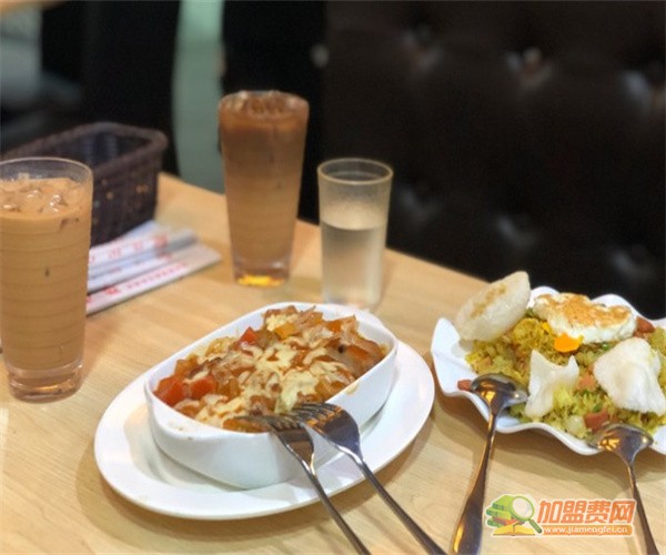 真系茶餐厅加盟
