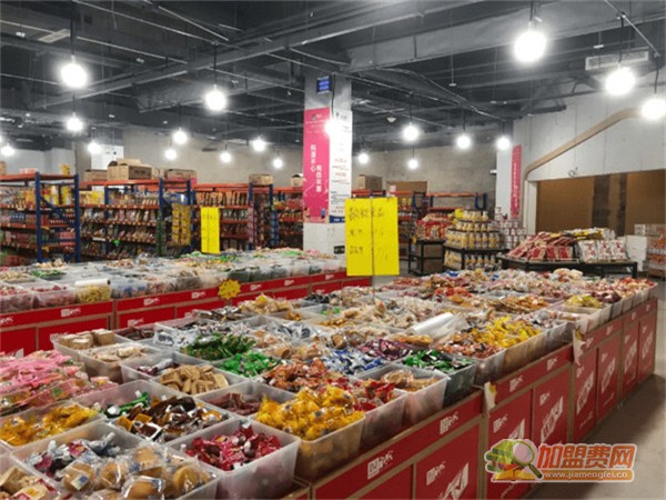 鹿小曼仓储店加盟