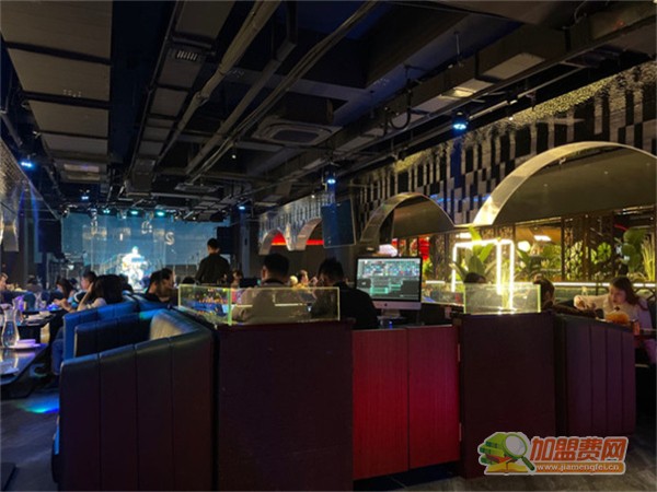 inns隐是餐酒吧加盟