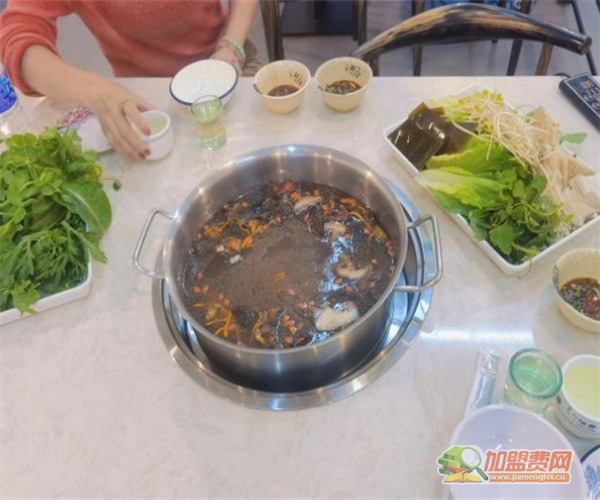牛和牌鲜切牛肉火锅加盟