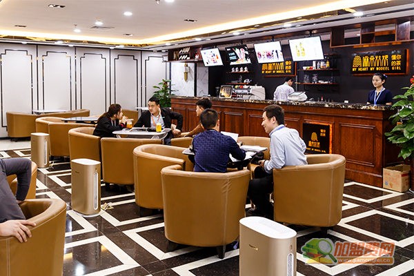 食趣石代石锅拌饭加盟费