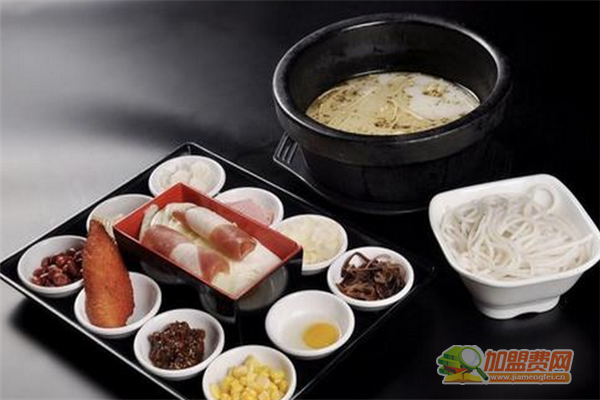 云贵上府过桥米线加盟费多少钱