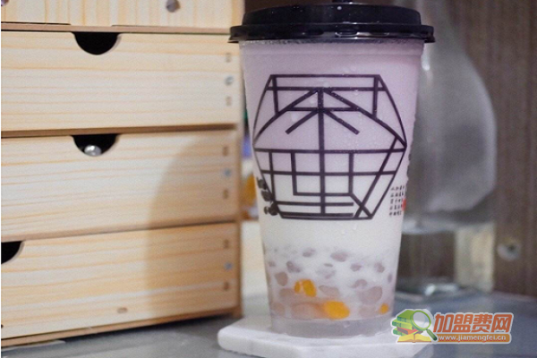 茶理史