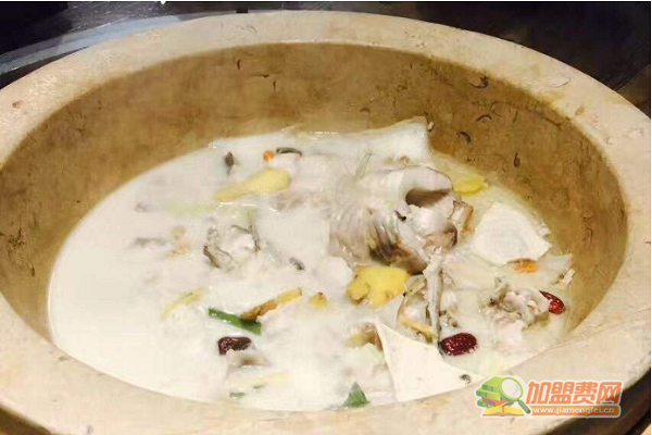 无渔伦比蒸汽石锅鱼火锅