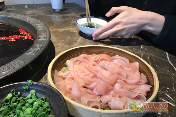 嫩蹄火锅